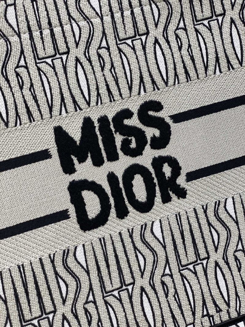 Christian Dior Shopping Bags